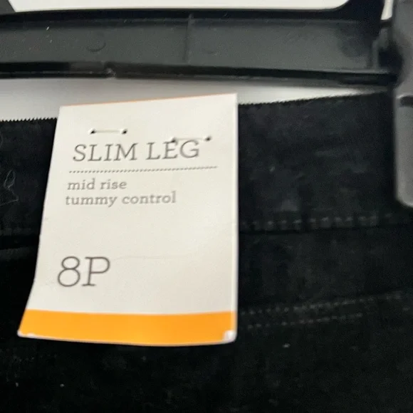 NWT Style & Co. Tummy Control Corduroy Pants, Deep Black, Size 8 Petite - Picture 4 of 6